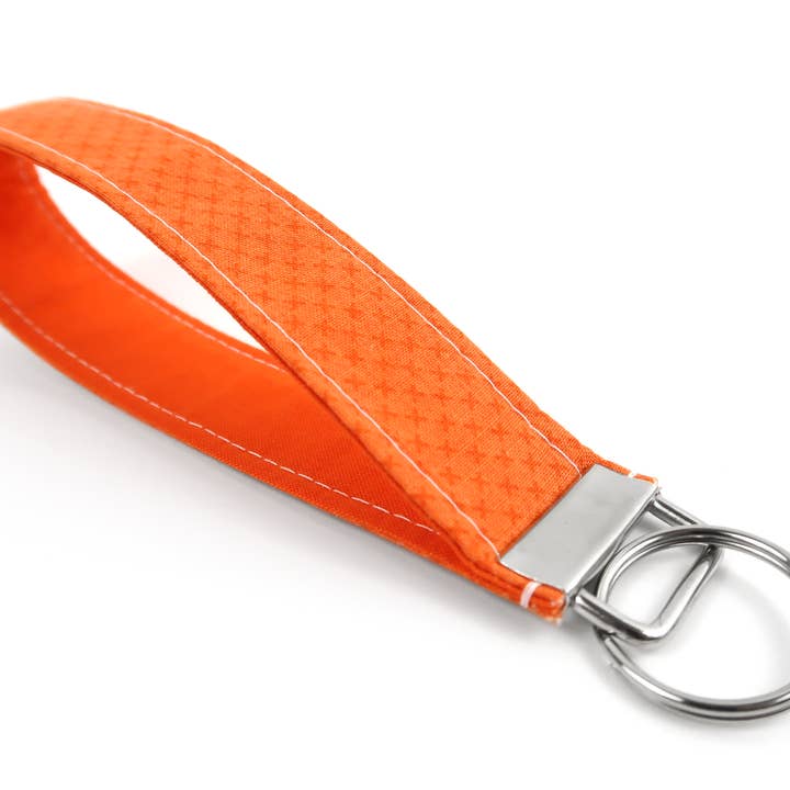 Porte-clés baisers orange pour la vente par Designs By Rachel Lynn