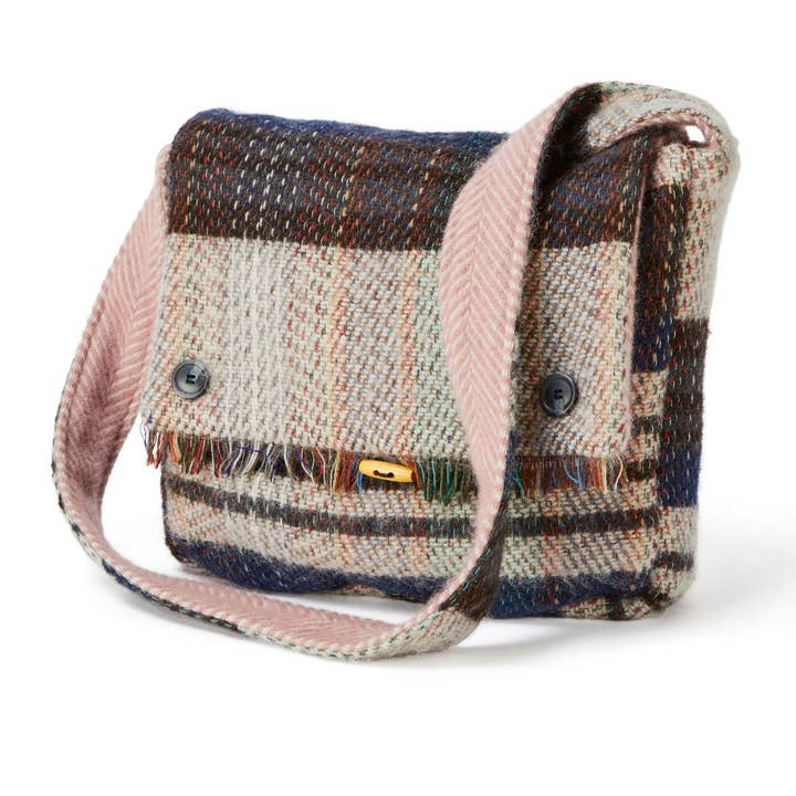 Sac en laine recyclée aléatoire pour la vente par Tweedmill Textiles