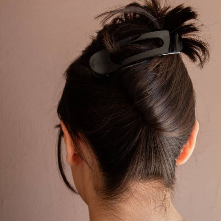 Shop Andi - Wholesale Hair Clip - Women's - Glossy Flat Claw Clip18