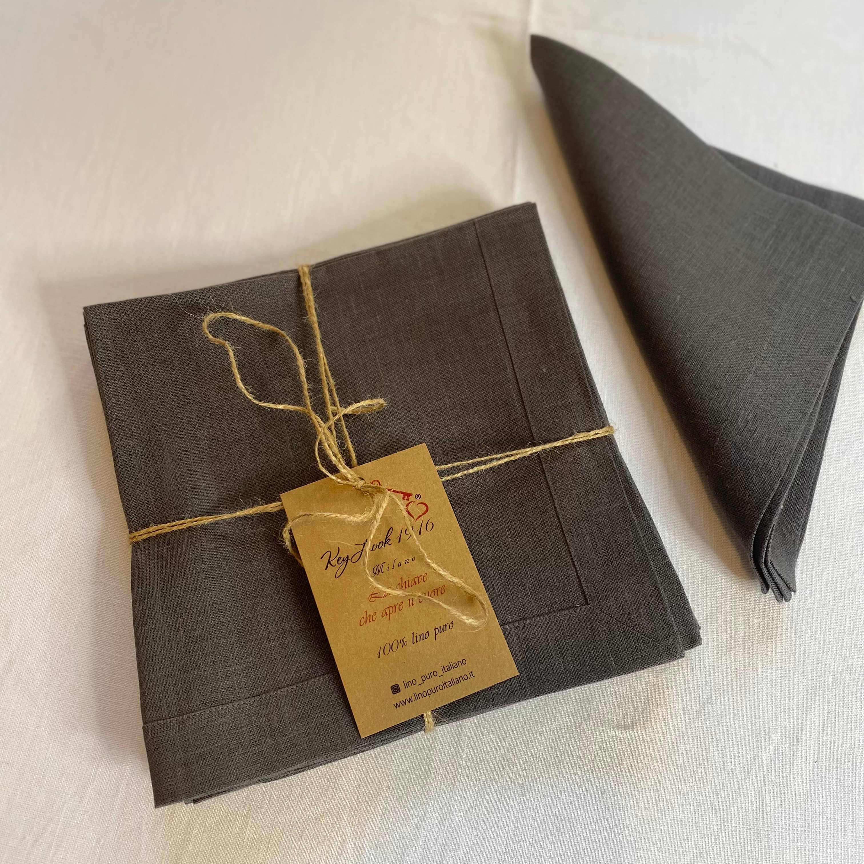 KEY LOOK1916 MILANO - Wholesale Dinner & Cloth Napkin - Linen napkins with frame9