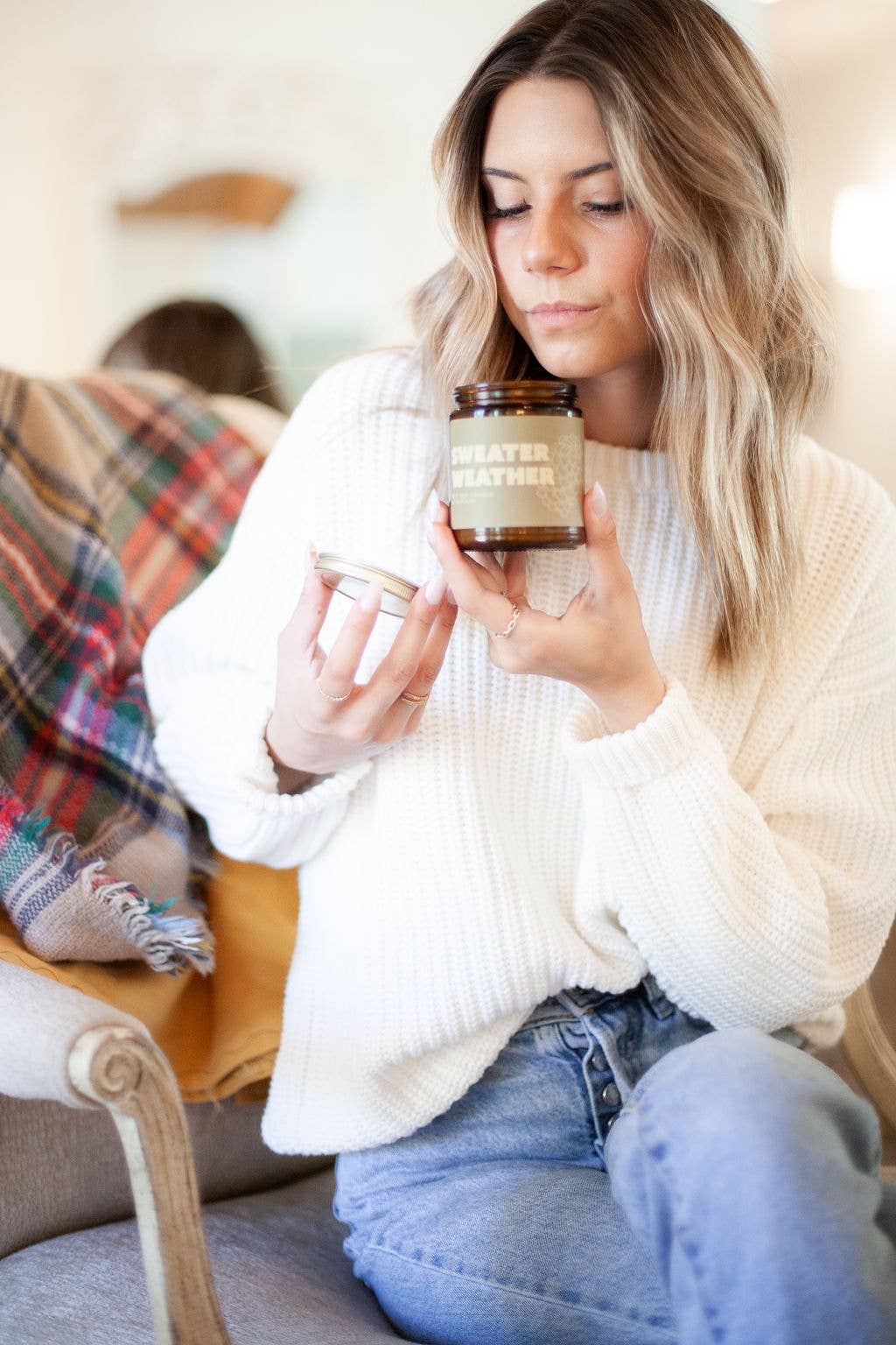 Austy Lou by Broken Top Brands - Wholesale Jar/Filled Candle - Sweater Weather 9oz Soy Candle3