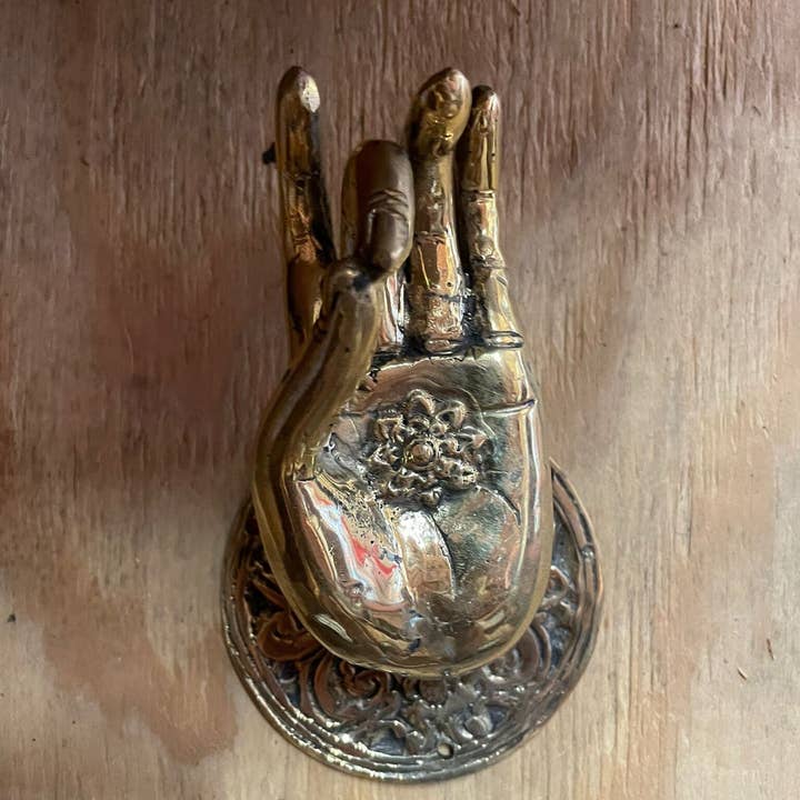 Main décorative de Bouddha en Shuni Mudra pour la vente par Ubud Glass
