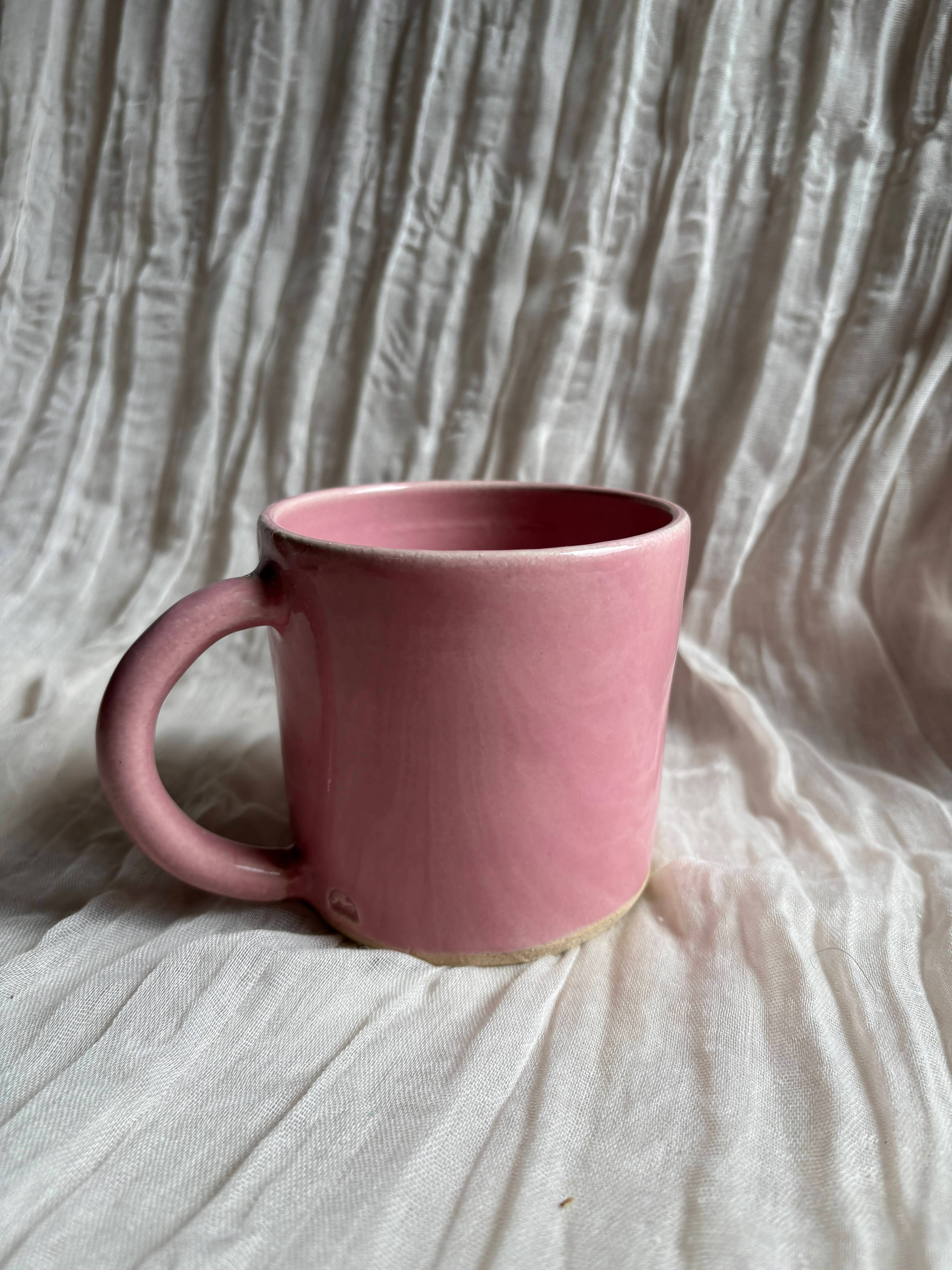 Charlotte Manser Ceramics – wholesale Coffee mug – New Candy Floss Pink 400ml Mug0