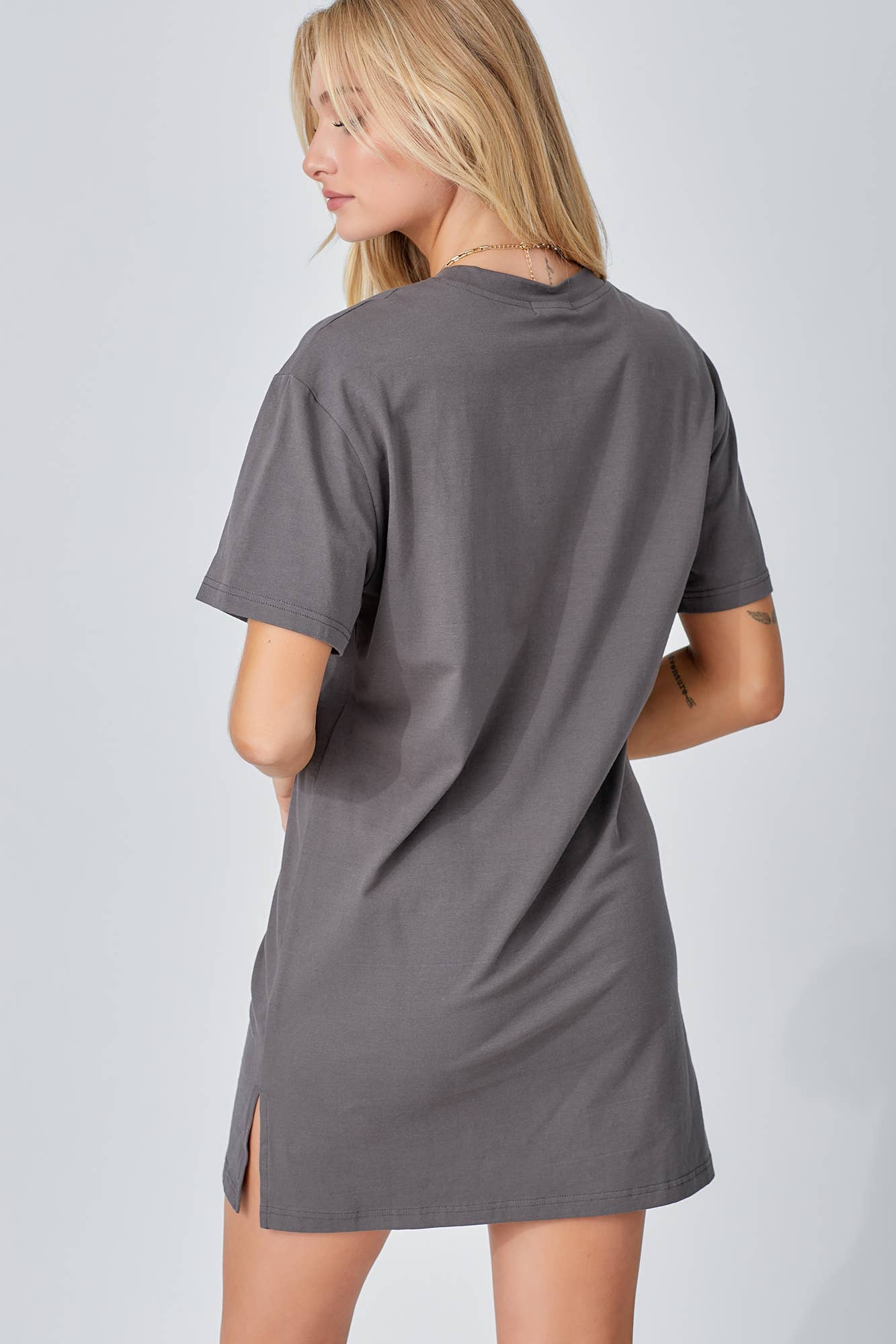 Baevely by Wellmade USA - Vendita all'ingrosso Vestito - Donna - ABITO T-SHIRT CON STAMPA GRAFICA JOLENE6