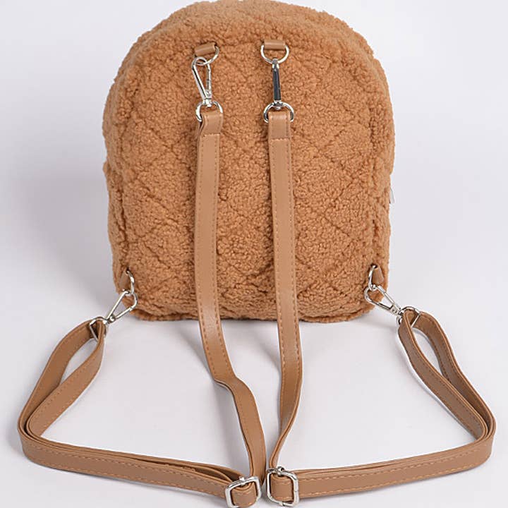 3AM BY H&D ACCESSORIES - Wholesale Backpack - Women's - Fluffy Flap Zipper Backpack5