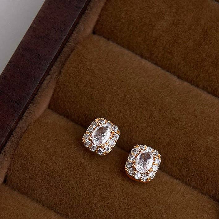 Orecchini a lobo quadrati eleganti in cristallo per donna per la vendita all'ingrosso da parte di Revelari