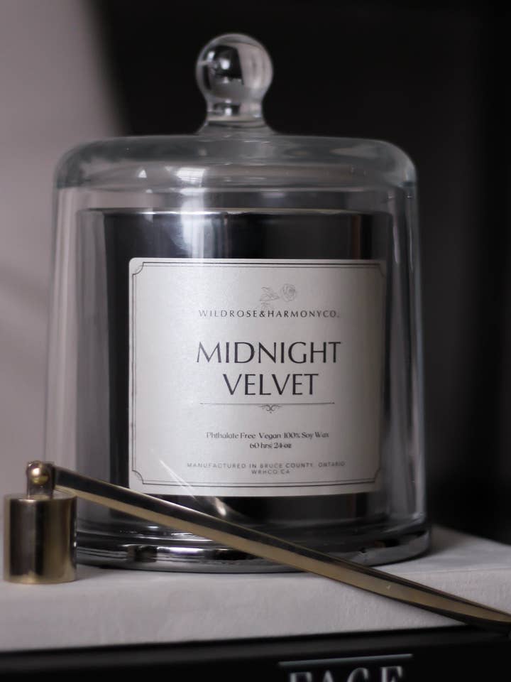 VELOURS MINUIT pour la vente par Wild Rose & Harmony Co.