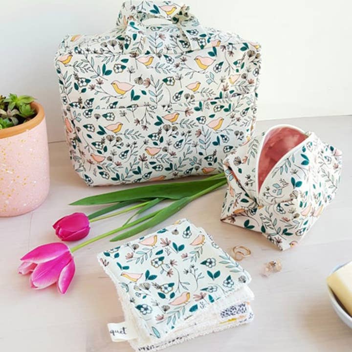 Bilboquet - Wholesale Toiletry Bag - Women's - XL Oisillons toiletry bag