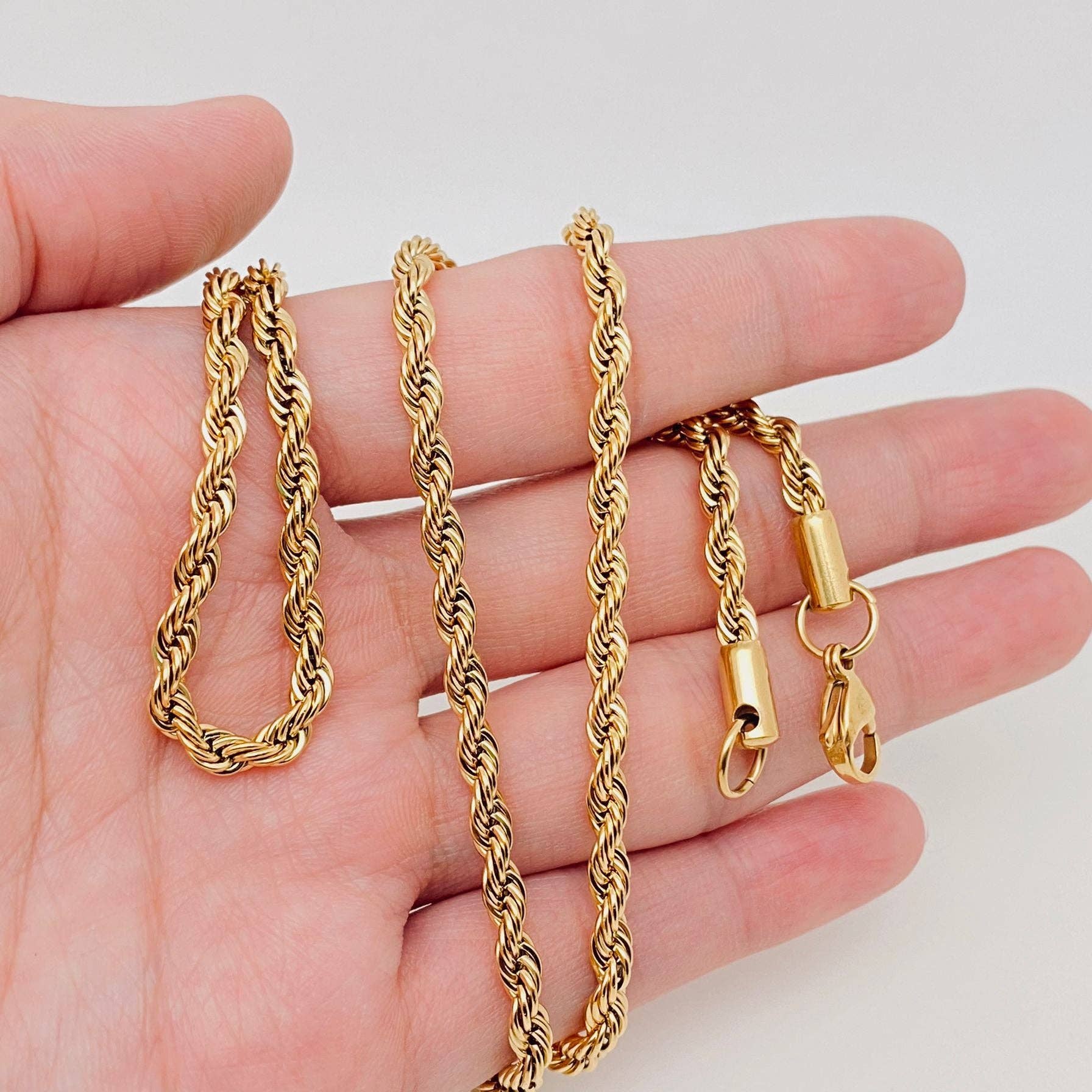 Mio Queena - Wholesale Link & Chain Necklace - Twists Shape 18K Gold-plated Stainless Steel Chain - MJ/FGS2