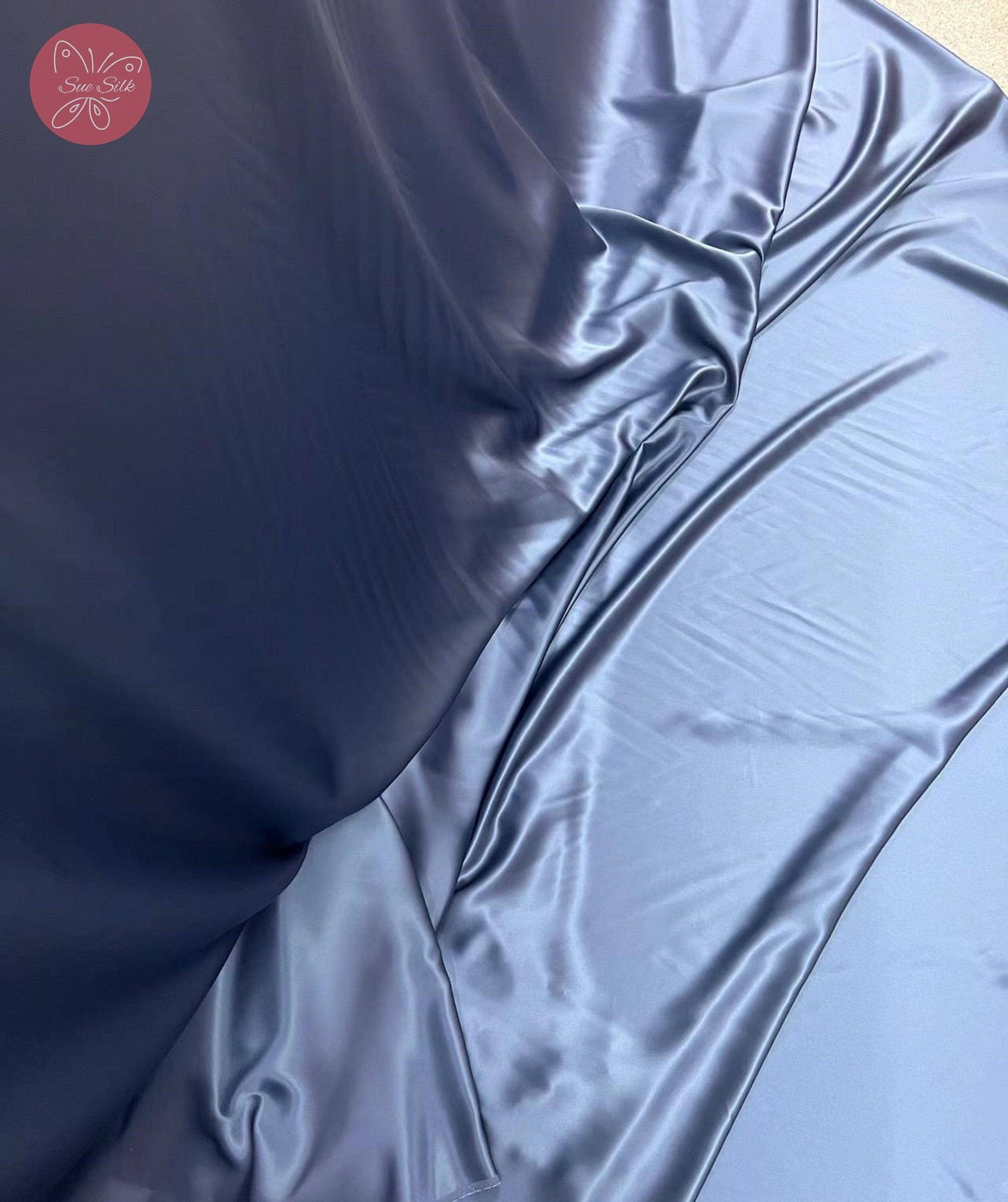 SueSilkHK – wholesale Sängkläder – Sofistikerat minimalistiskt sängset i satin i silvergrått, 4 delar – unikt krypterat vävstyg, idealisk inflyttningspresent för alla sängstorlekar7