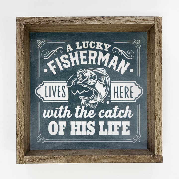 Décoration murale en forme de poisson : panneau de ferme « A Lucky Fisherman » pour la vente par Hangout Home