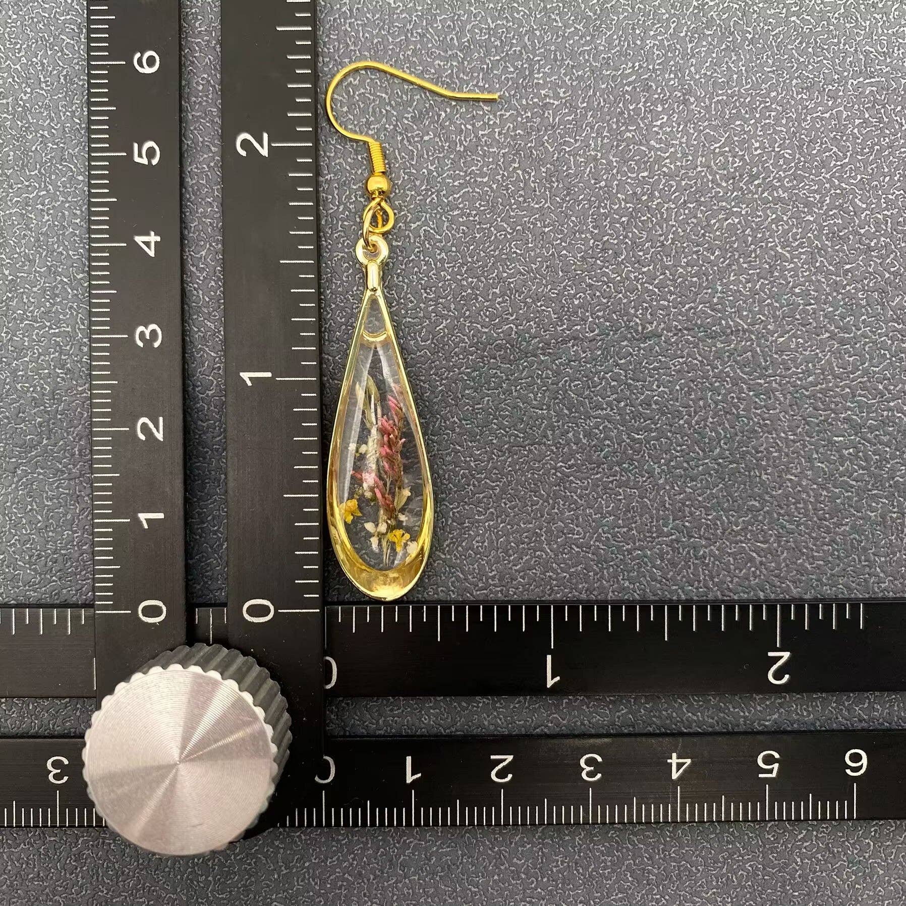 Mio Queena - Wholesale Dangle Earrings - Floral Drop Charm Pressed Dried Flowers Earrings - PDF3