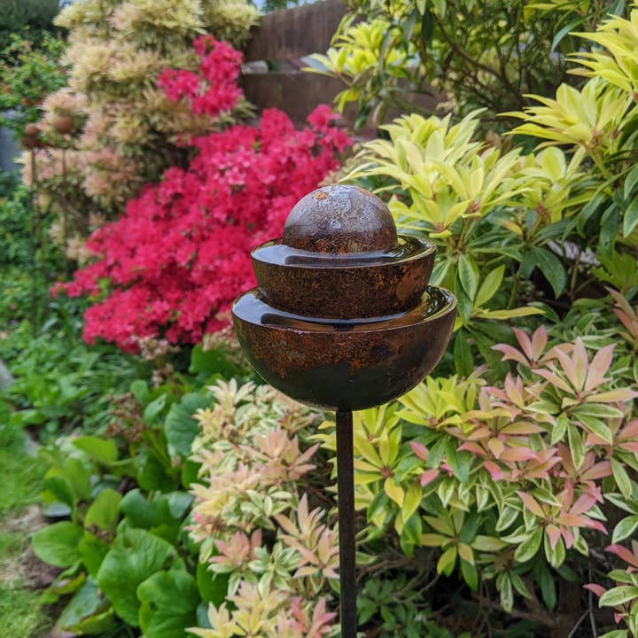 Savage Works – wholesale Outdoor ornament/decor – Ball Stake Fountain2