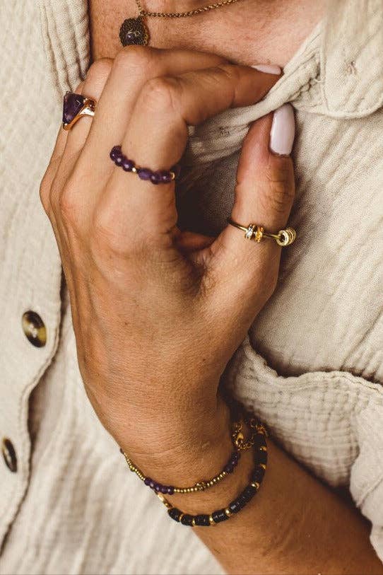 Mindful Living Co. - Wholesale Beaded Bracelet - 18K Gold Plated Elegant Clover Bracelet with Clasp2