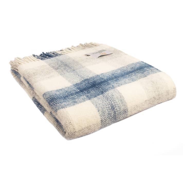 Tweedmill Textiles - Wholesale Throw Blanket - Meadow Check Pure New Wool Throw 2