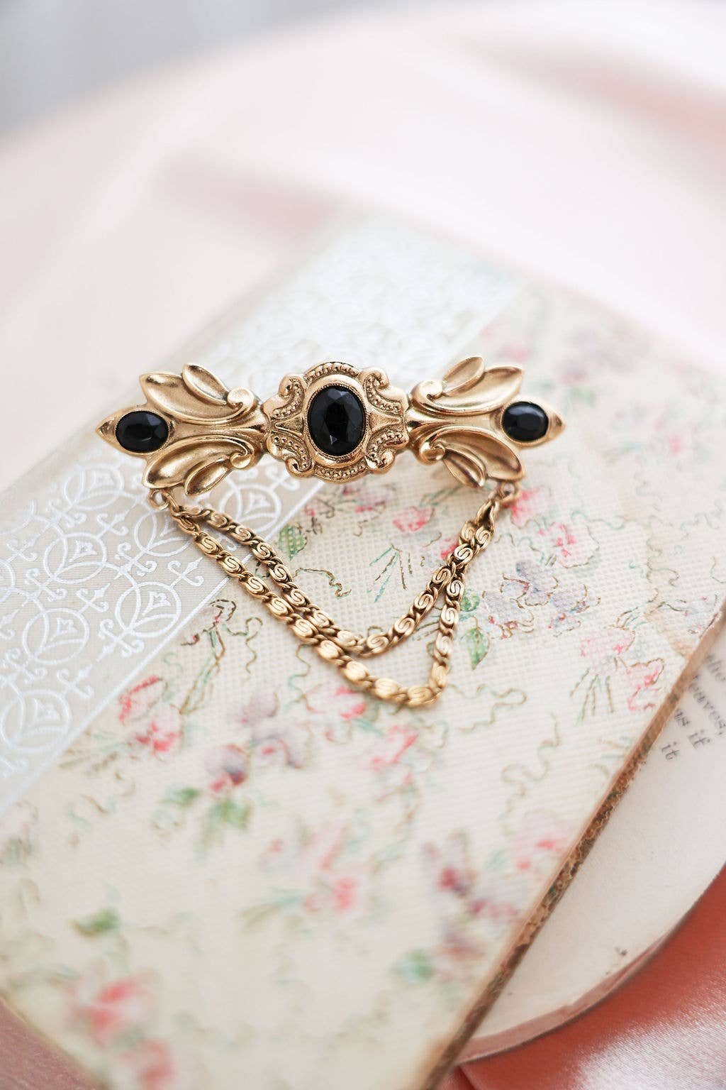 Petite Mariee Boutique - Wholesale Hair Pin - Lana Vintage Bridal Hairpiece0