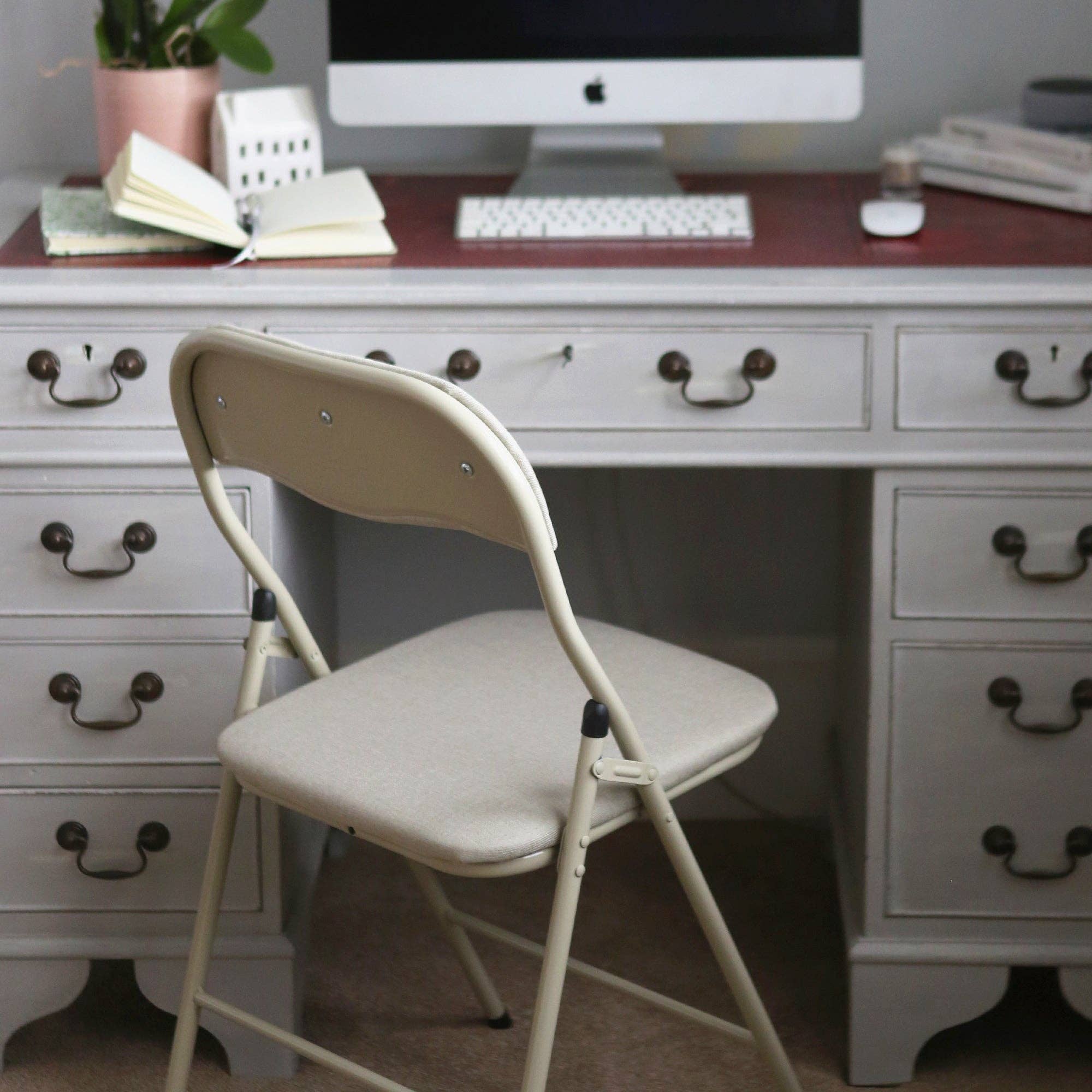 Rinkit Ltd - Wholesale Folding Chair - Fabric Padded Metal Folding Chair - By Harbour Housewares3