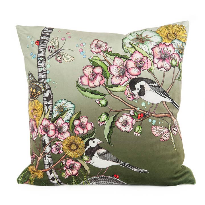 Nadja Wedin design – wholesale Prydnadskuddfodral – Kuddfodral 20x20” (48x48 cm) Wagtails Spring