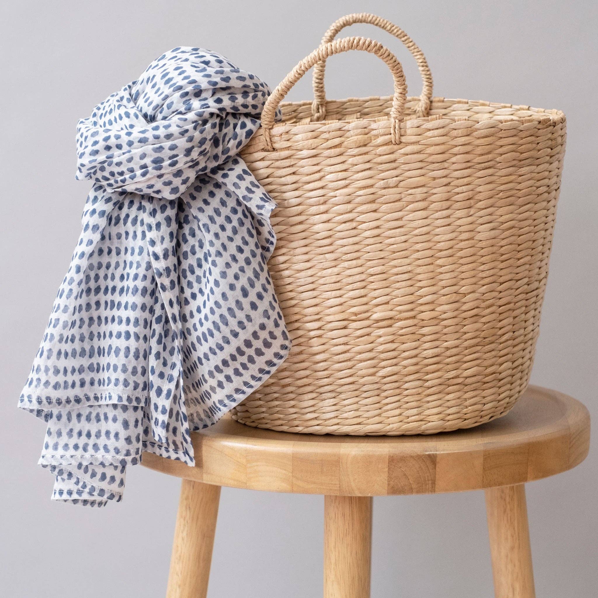 Graymarket Design - Wholesale Scarf - Women's - Navy Dot Block Printed Scarf2