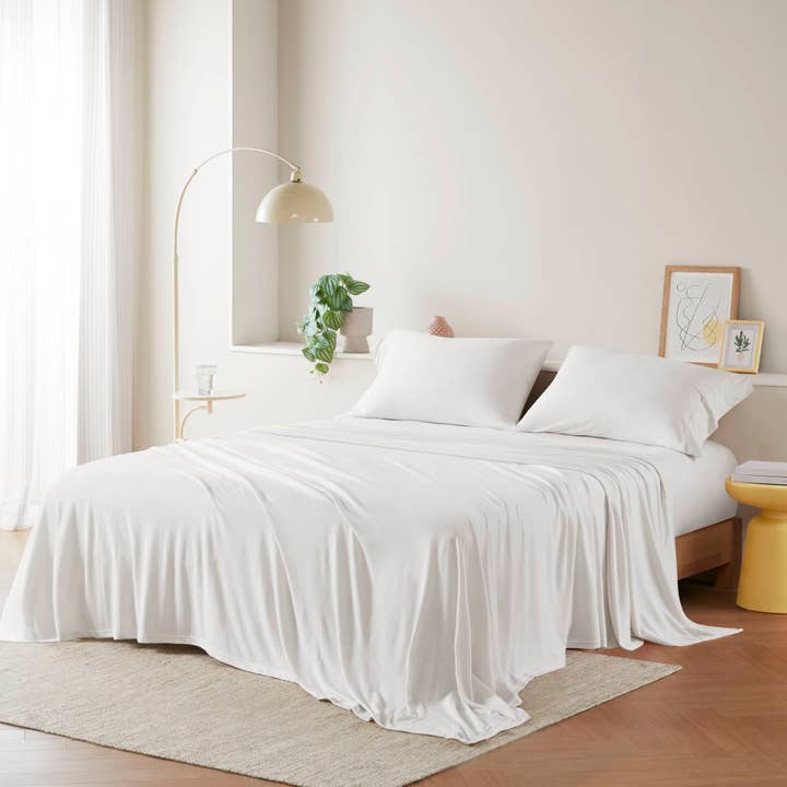 Jersey Knit All Season Sheet Set, White for wholesale by Olliix