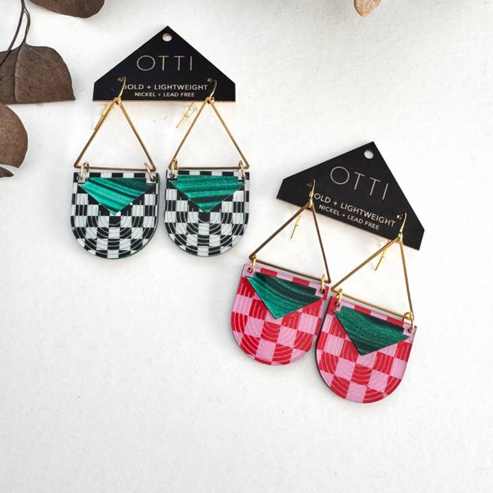 Boucles d'oreilles Power Clash Inlay : SIGNES CONTRADICTOIRES (Damier) pour la vente par OTTI