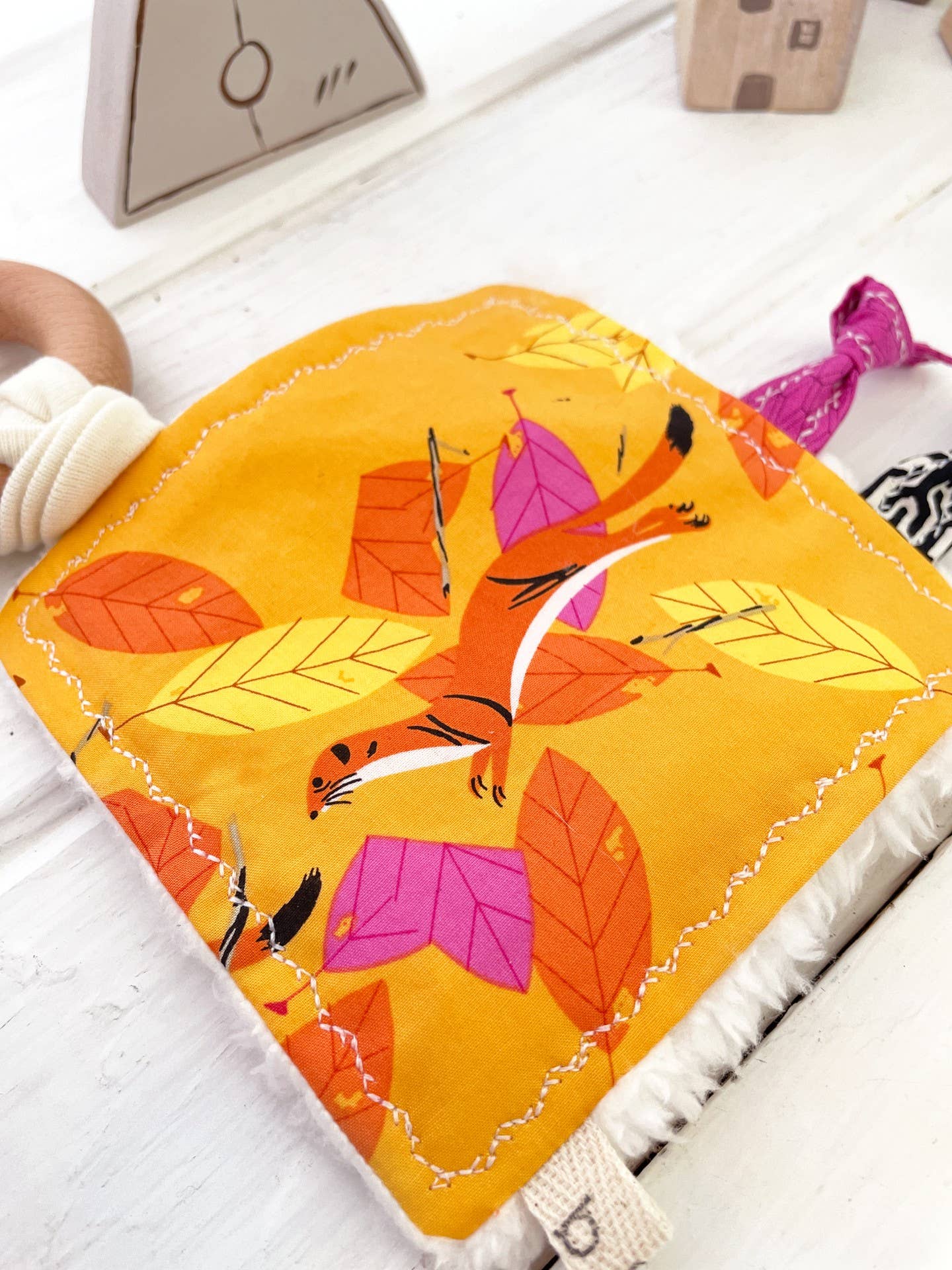 The Bird & Elephant – Engroshandel Knitrende legetøj med mærker - Baby – Crinkle Baby Legetøj, Charley Harper Critters0