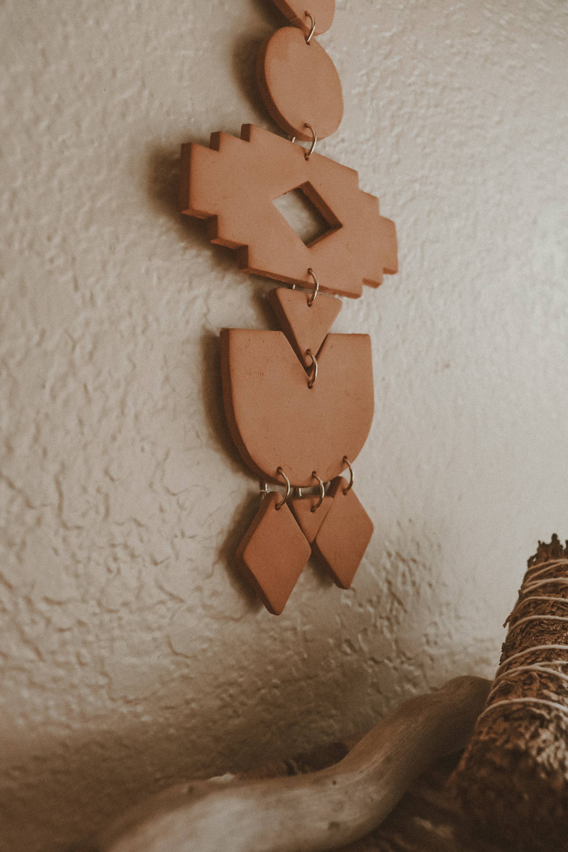 Rooted Reverie – Arte de parede dimensional/3D por atacado – Vale do Fogo | Penduramento de Parede de Barro Pequeno Sudoeste Terroso2