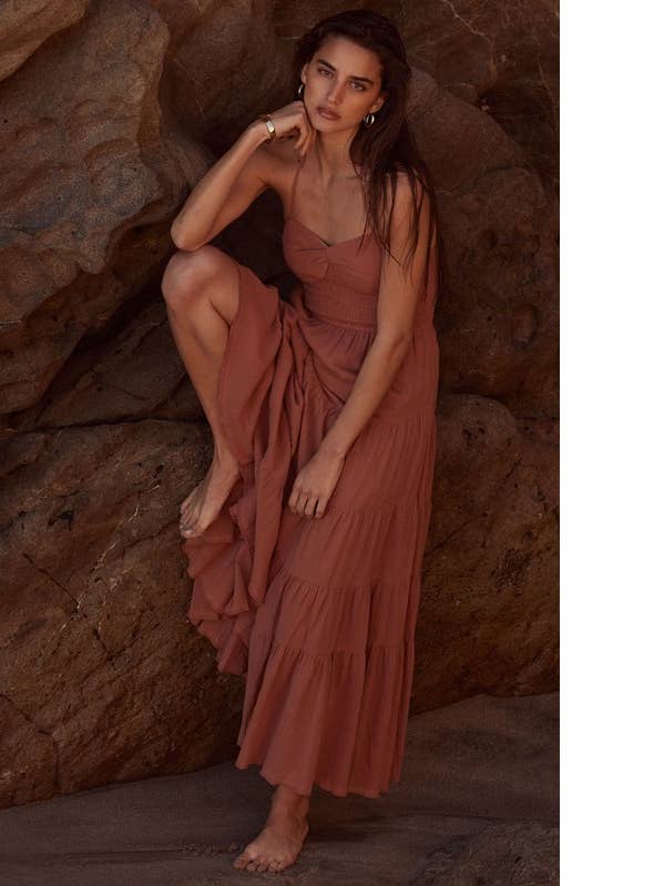 Vestido maxi halter con corpiño liso y textura transparente para venta al por mayor de MintChoco