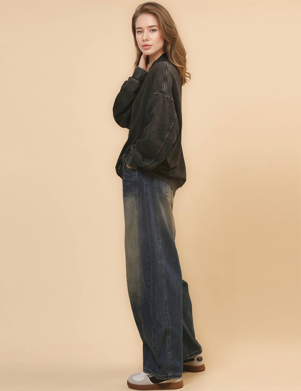 Sweetkama – wholesale Sweatshirt – Women's – Ladies Solid Color Crew Neck Sweatshirt SKT46526