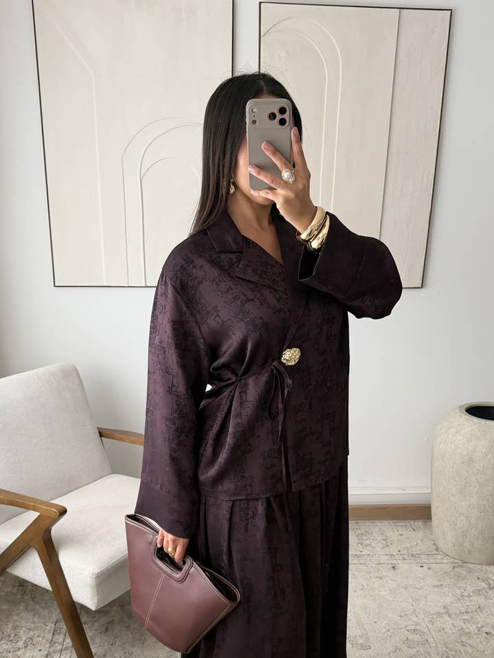 H609 Tvådelad kjolset Rania för wholesale av White Icy