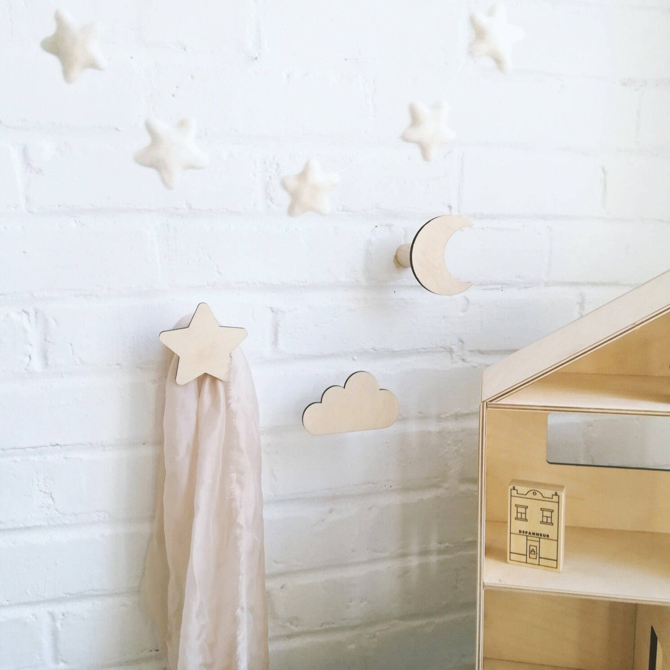 The Butter Flying - Wholesale Bunting/Garland - Felt star garland 1
