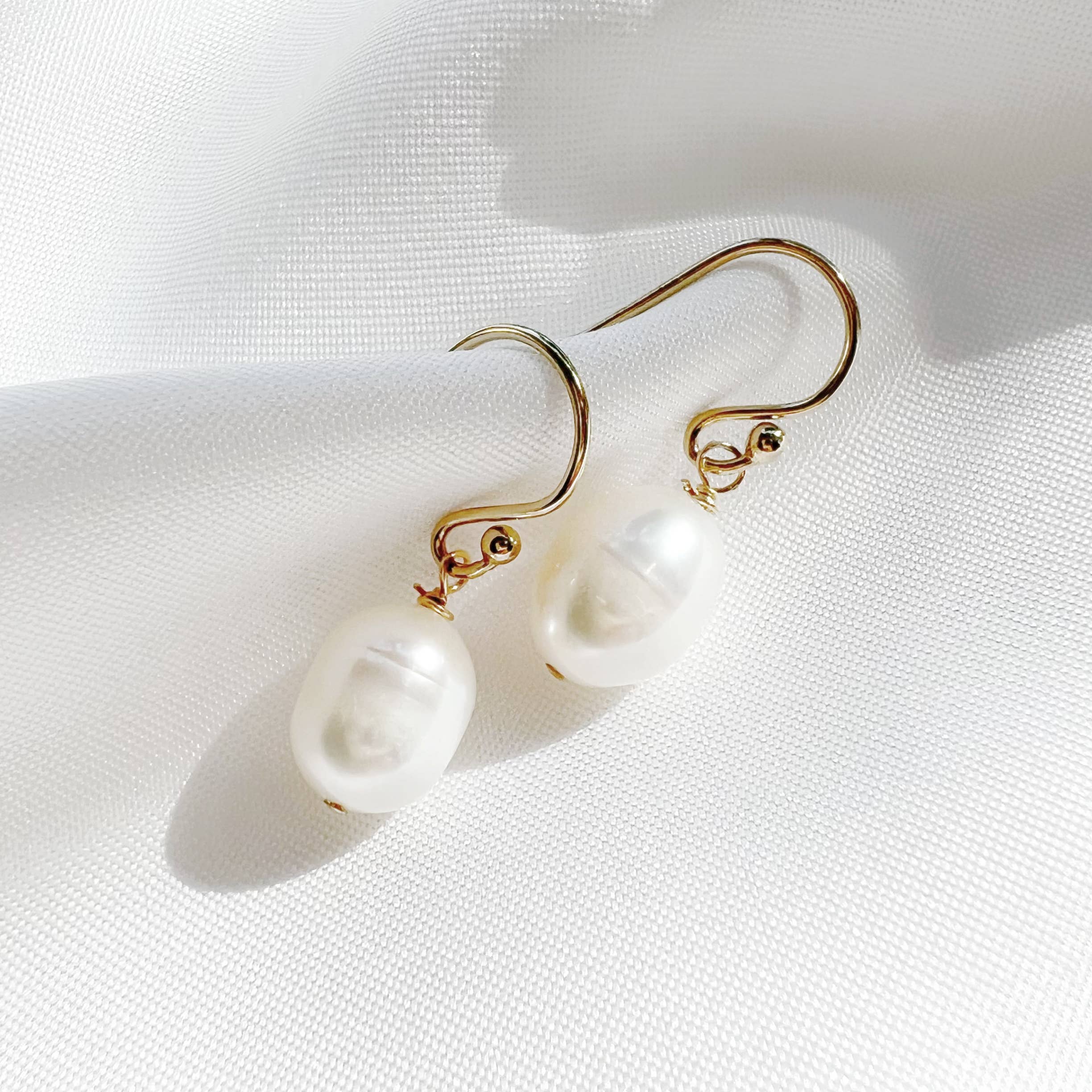 True by Kristy Jewelry - Wholesale Dangle Earrings - Kaia Freshwater Pearl Dangle Earrings Gold / Silver1