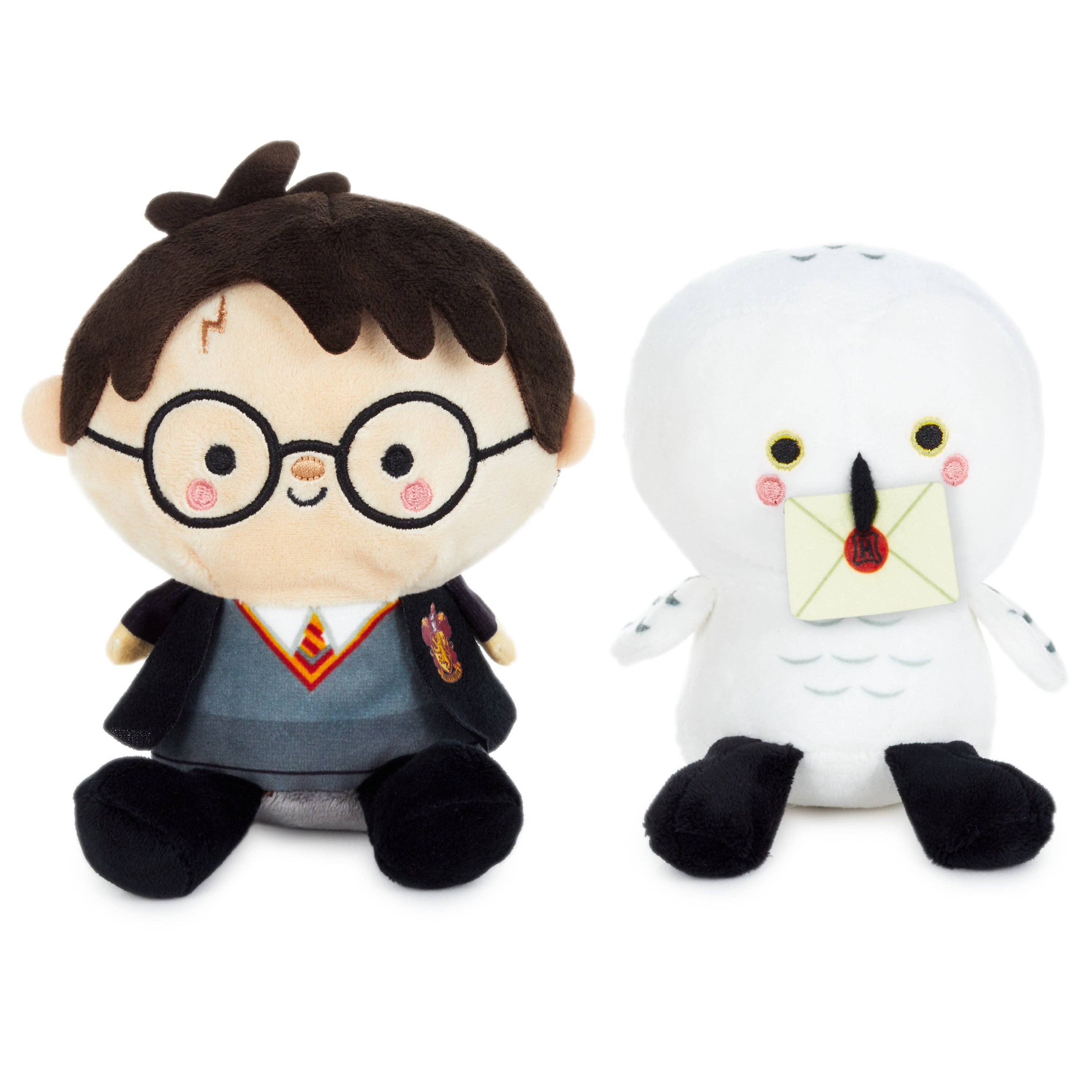 Hallmark – wholesale Stuffed/plush toy – Kids & baby – Bettertogether Harry Potter™ & Hedwig Magnetic Soft Toy Pair2