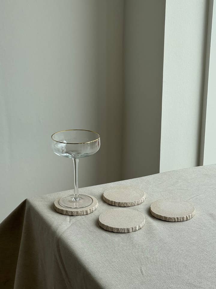 Il Set di Sottobicchieri Cleo | Mandorla per la vendita all'ingrosso da parte di GINALADÉCO