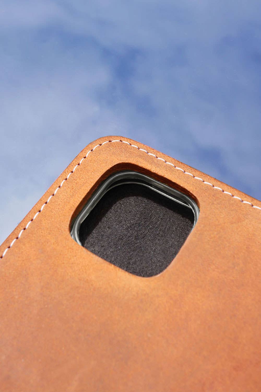 MacCase - Wholesale Laptop/Tablet Case - Unisex - Premium Leather iPad Pro 12.9 Case (5th and 6th Gen)7