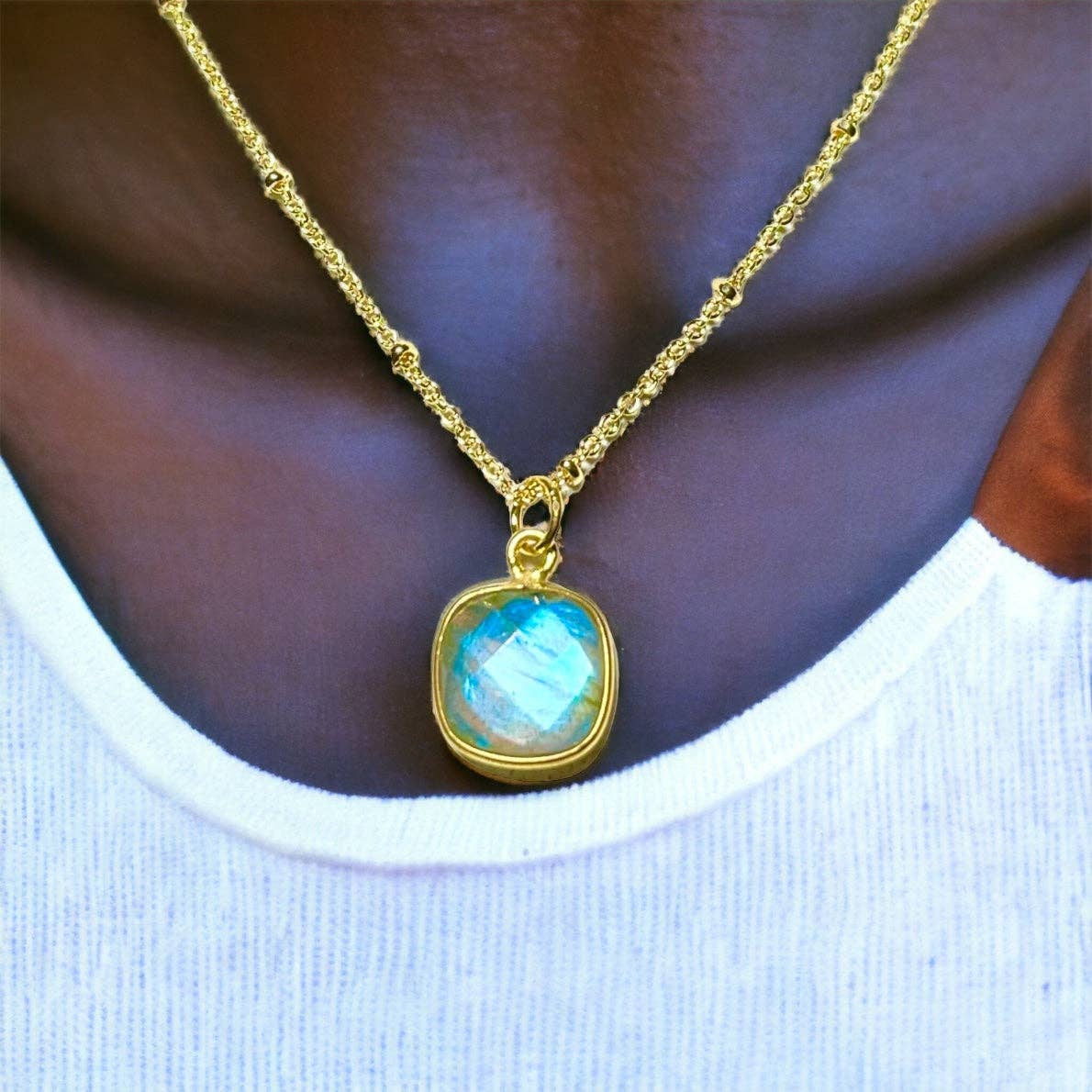 TOURMALYN - Wholesale Pendant/Charm Necklace - “MARTA” pendant gilded with fine gold Labradorite stone3
