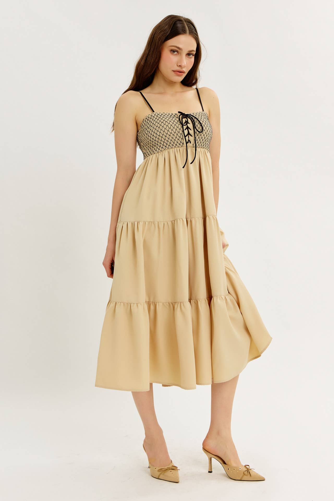 idem ditto - Wholesale Jurk - Dames - OPVALLENDE MIDI JURK MET GESMOKTE CONTRAST EN VLOTTE TOUCH9