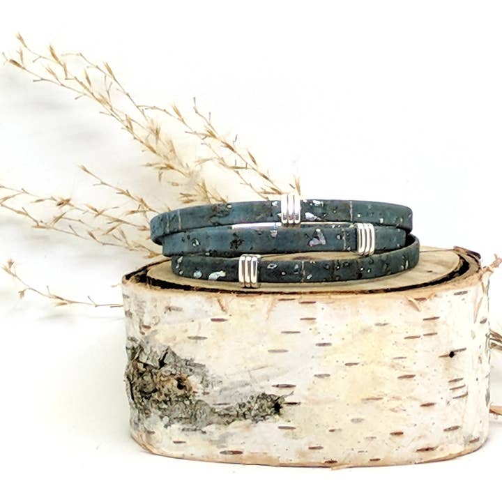 Elisabetta Studio - Wholesale Bangle Bracelet - Striped Bands - Triple Wrap Cork Bracelet