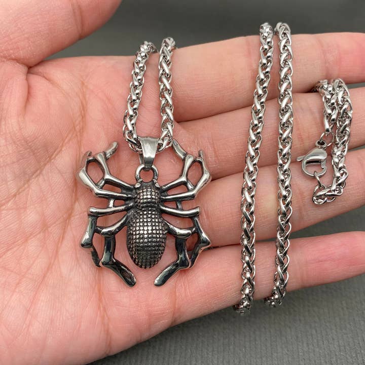 Collana da uomo con ciondolo a forma di ragno in acciaio inossidabile punk - MJ/MNP per la vendita all'ingrosso da parte di Mio Queena