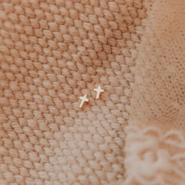 Mauve Jewelry Co. - Wholesale Stud/Post Earrings - Cross Studs