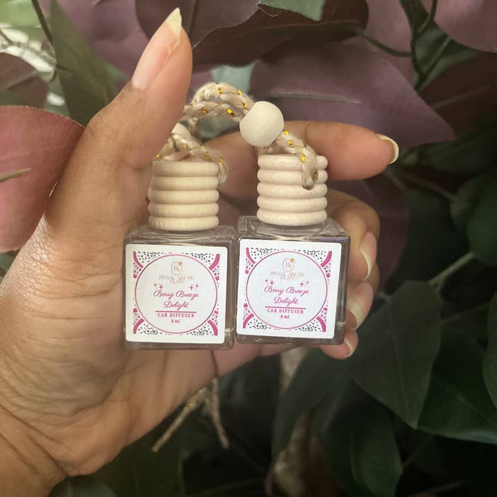 Regal Allure Glam - Wholesale Car Freshener - Unisex - Berry Breeze Delight Hanging Diffuser1