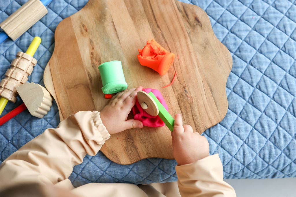 Tilda & Moo - Wholesale Bib - Baby - Vanilla Honey | Smock Bib3