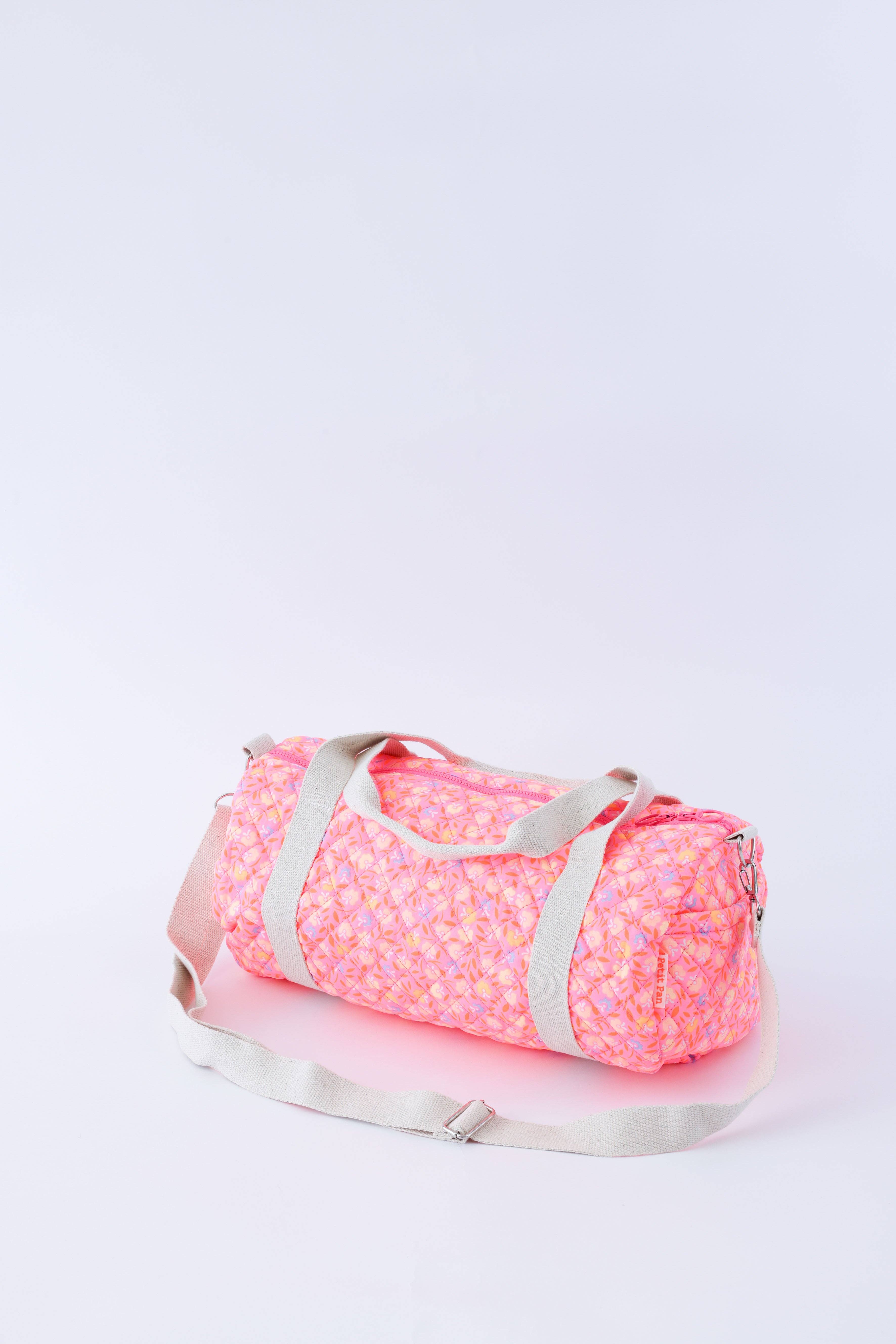 Petit Pan – wholesale Weekender bag – women's – Pink Petunia duffle bag0