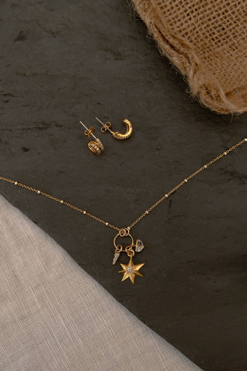 Verve - Wholesale Huggie oorbellen - Blaise 7