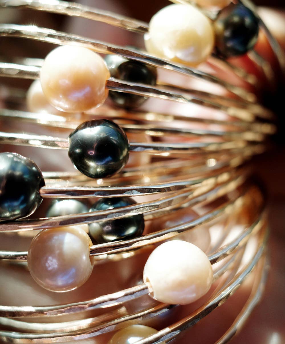 Flotsam & Co. Hawaii - Wholesale Bangle Bracelet - Custom Bangle with Pink Edison Pearl5