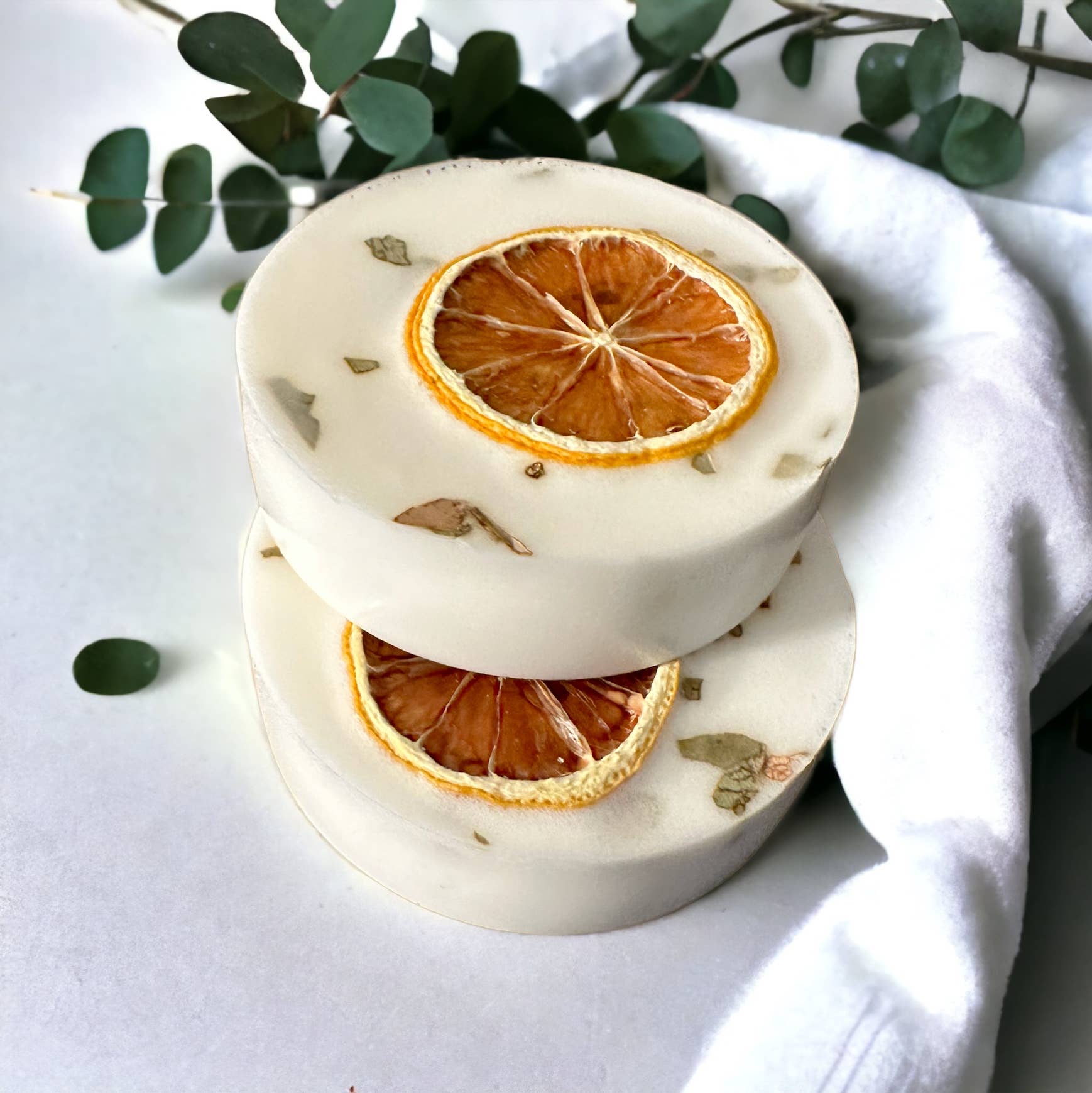 LVNDR Pure Essentials - Wholesale Bar Soap - Eucalyptus & Lemon Cleansing Bar1