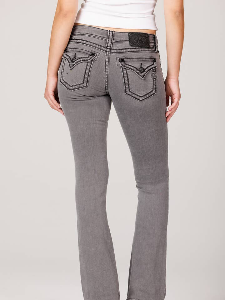 M5014B425V- 32 IN MID RISE BOOTCUT JEANS for wholesale by Miss Me