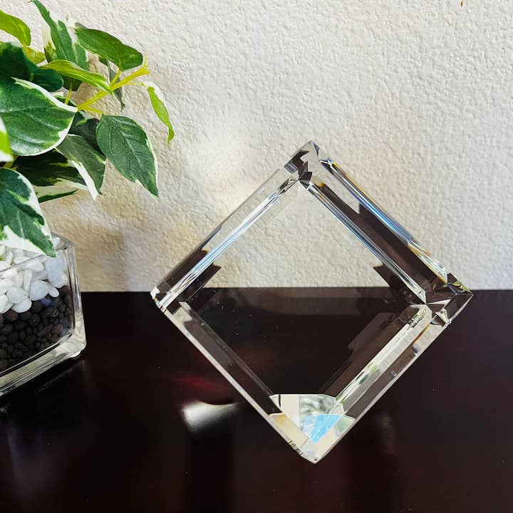 KSR Designs - Wholesale Decorative Tabletop Object - Crystal Corner Standing Cube, 3 1/8"H x 3 1/8"W x 3 1/8"D