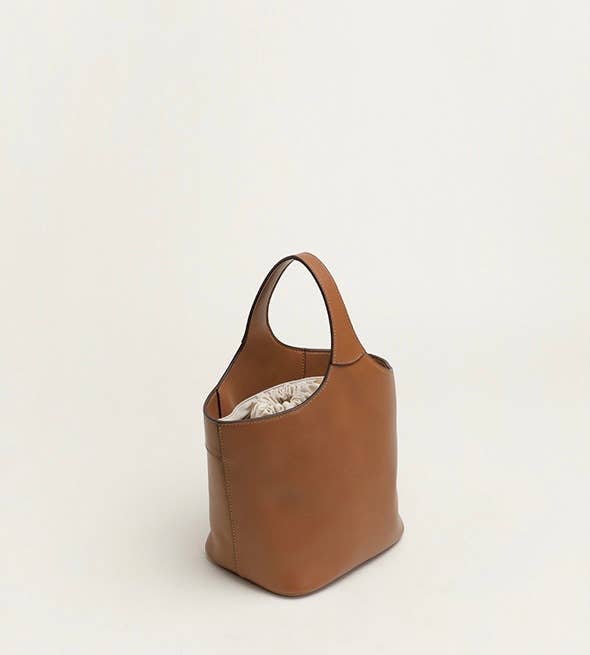 Sook Stainable - Vendita all'ingrosso Tracolla - Donna - Elle - Borsa a Secchiello in Vera Pelle Stile Minimalista5