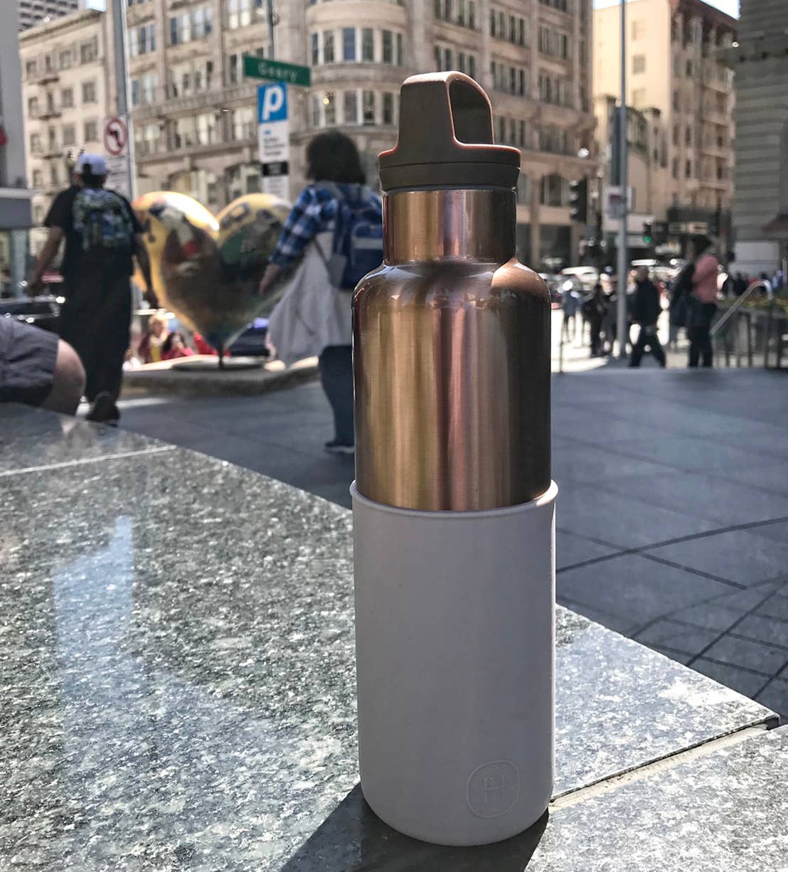 HYDY – Großhandel Trinkflaschen – HYDY 20oz (590 ml) Thermosflasche aus Bronze-Gold-Edelstahl15